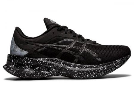 ASICS | FOR WOMEN NOVABLAST - Black/Black