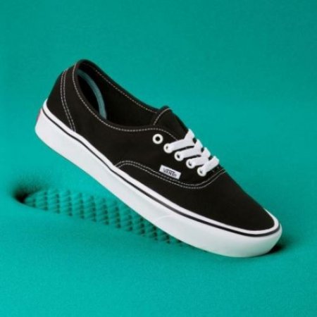 Vans | Women's Classic Comfycush Authentic (Classic) black/true white