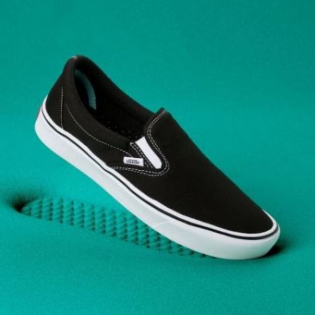 Vans | Women's Comfycush Slip-On (Classic) black/true white